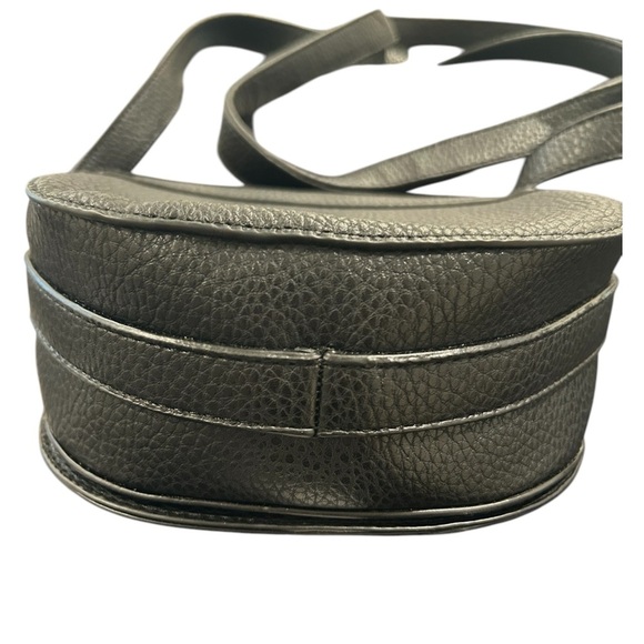 Express faux leather crossbody bag - Picture 5 of 7